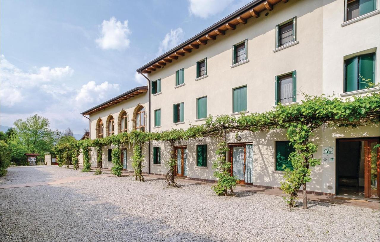 Gorgeous Apartment In Sacile -Pd- With Kitchen Exteriér fotografie